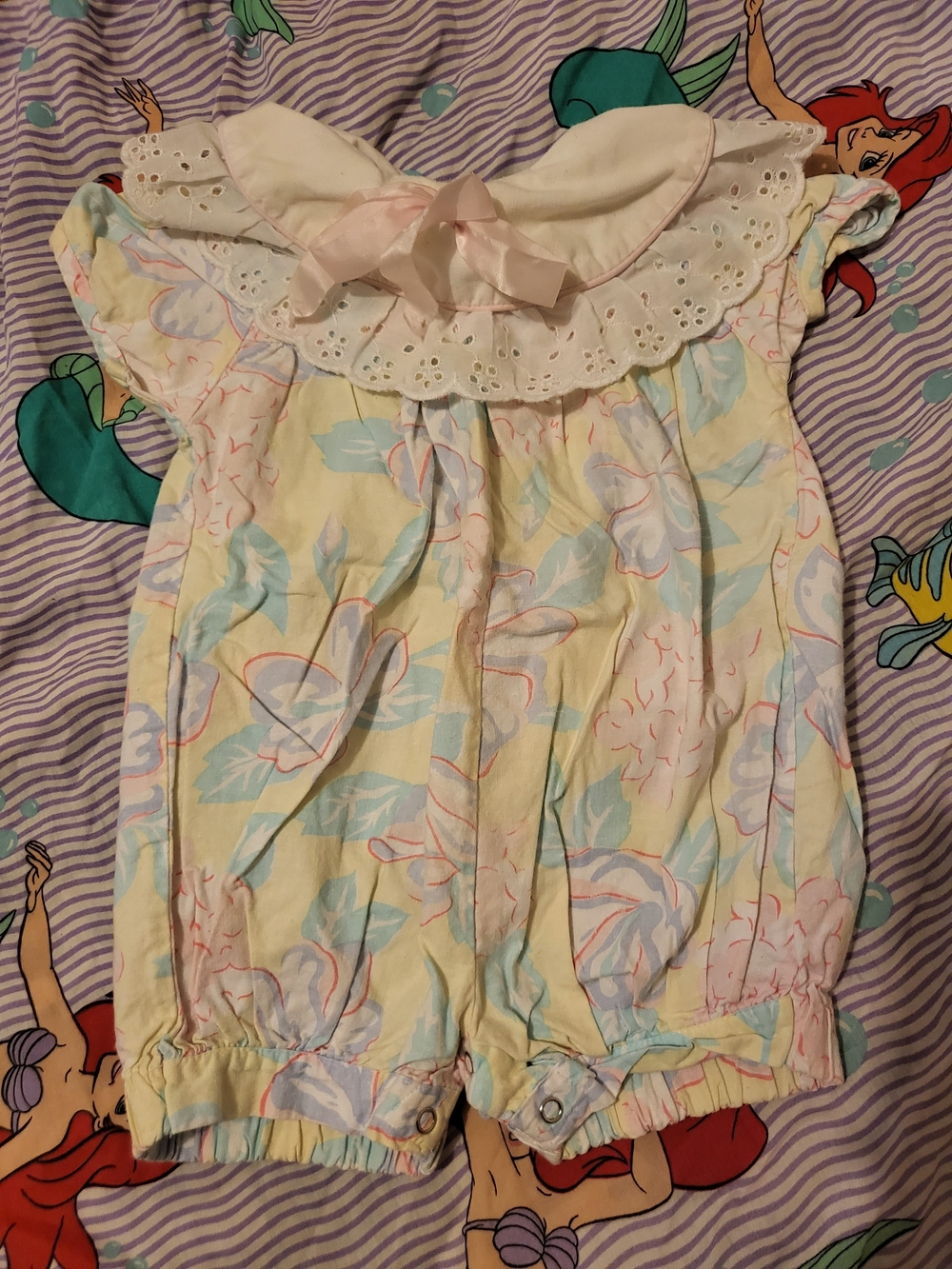 Vintage New York Kids Baby Girls 18m Pastel Floral Romper with Eyelet Collar